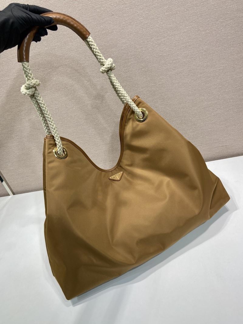 Pra*a tote bags